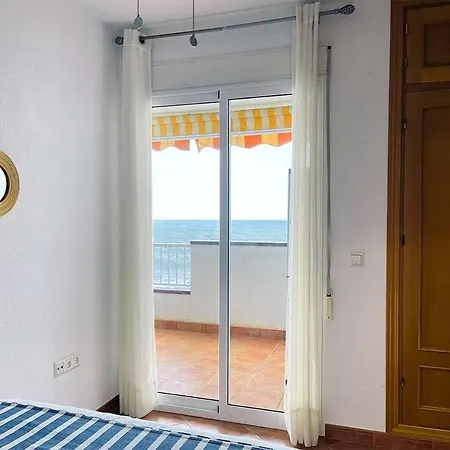 A Mare, Primera Linea De Playa Apartment
